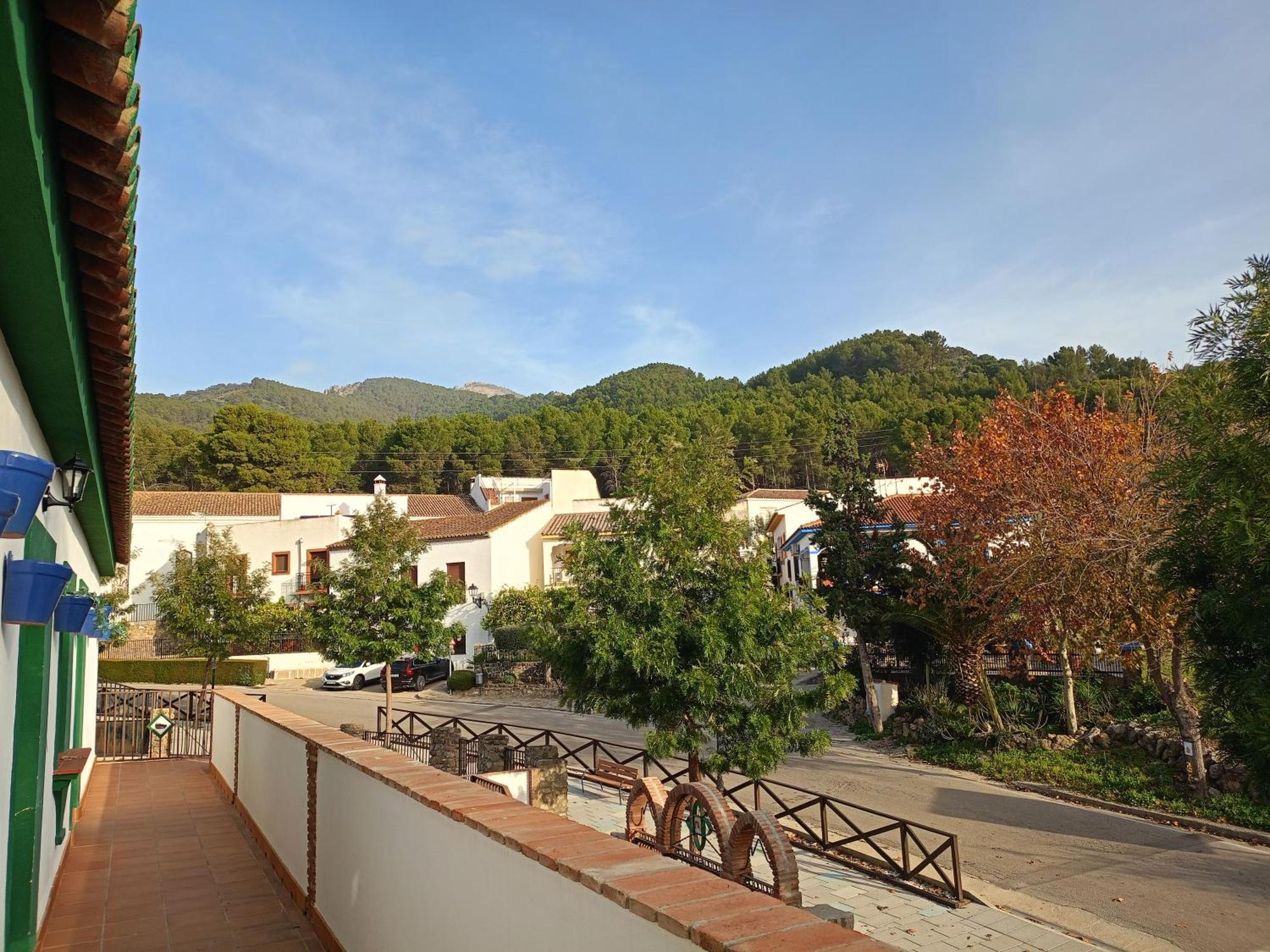 Villa Cultural Montelucia Montecorto Δωμάτιο φωτογραφία